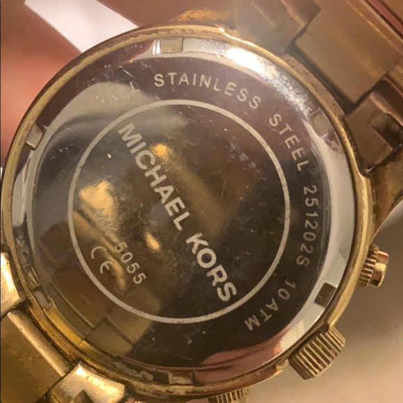 Michael Kors Gold Watch - Picture 3 of 3